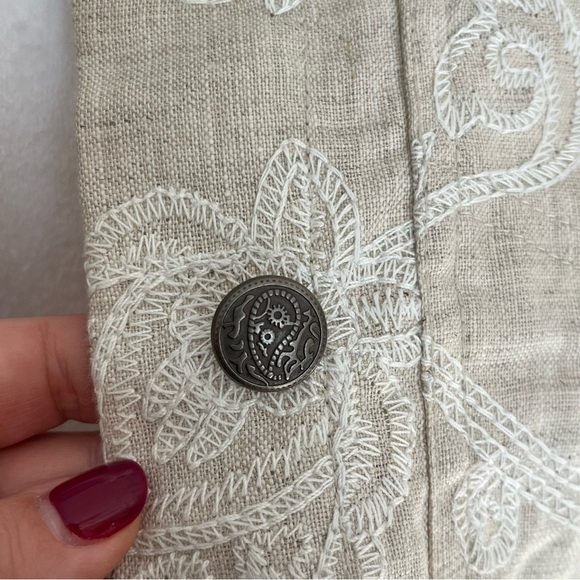 🔥Host Pick🔥Carole Little 100% linen embroidered button down jacket Size XS/Small - Picture 5 of 13